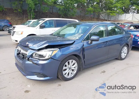 2015 Subaru Legacy 2.5I Premium z USA, uszkodzony, nr VIN 4S3BNAE67F3051063